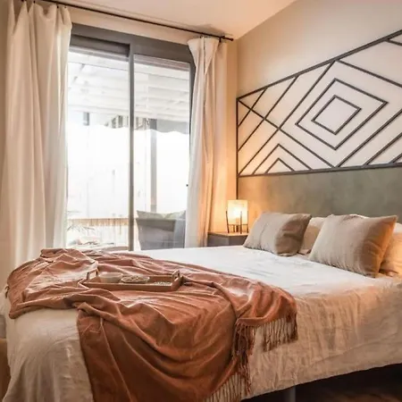 Apartment Lulua - 2 Bedrooms In Eixample Dreta Barcelona