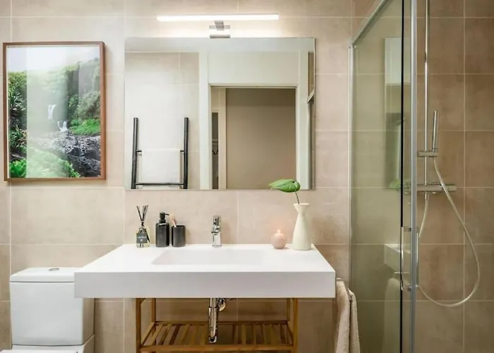 Lulua - 2 Bedrooms In Eixample Dreta Apartment *