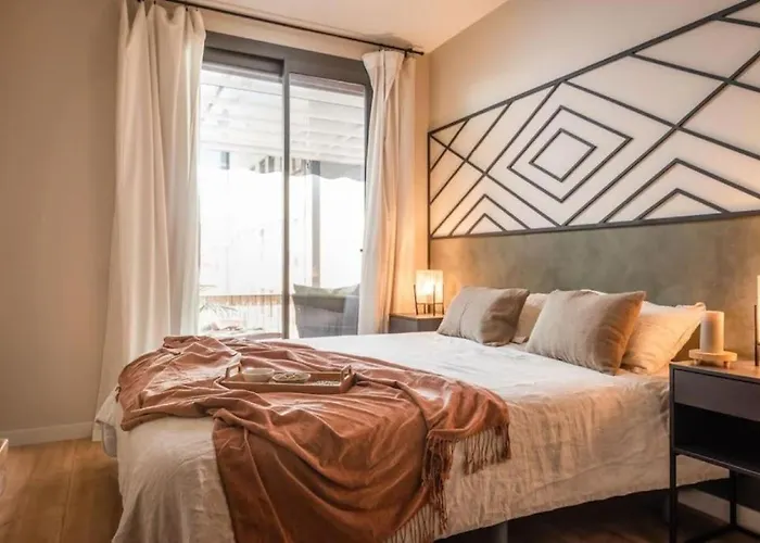 Apartment Lulua - 2 Bedrooms In Eixample Dreta Barcelona